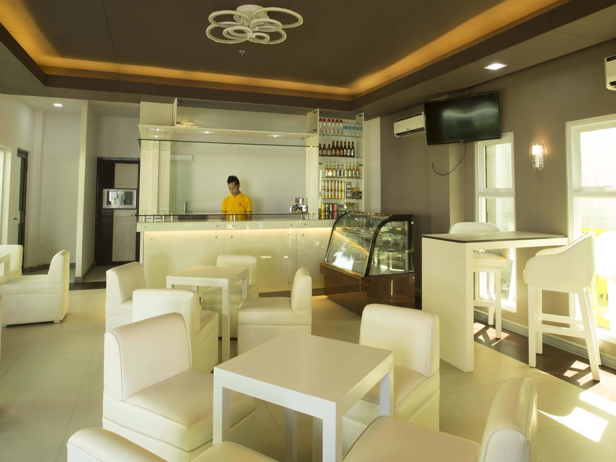 The Lucky 9 Budget Hotel Tagum Esterno foto