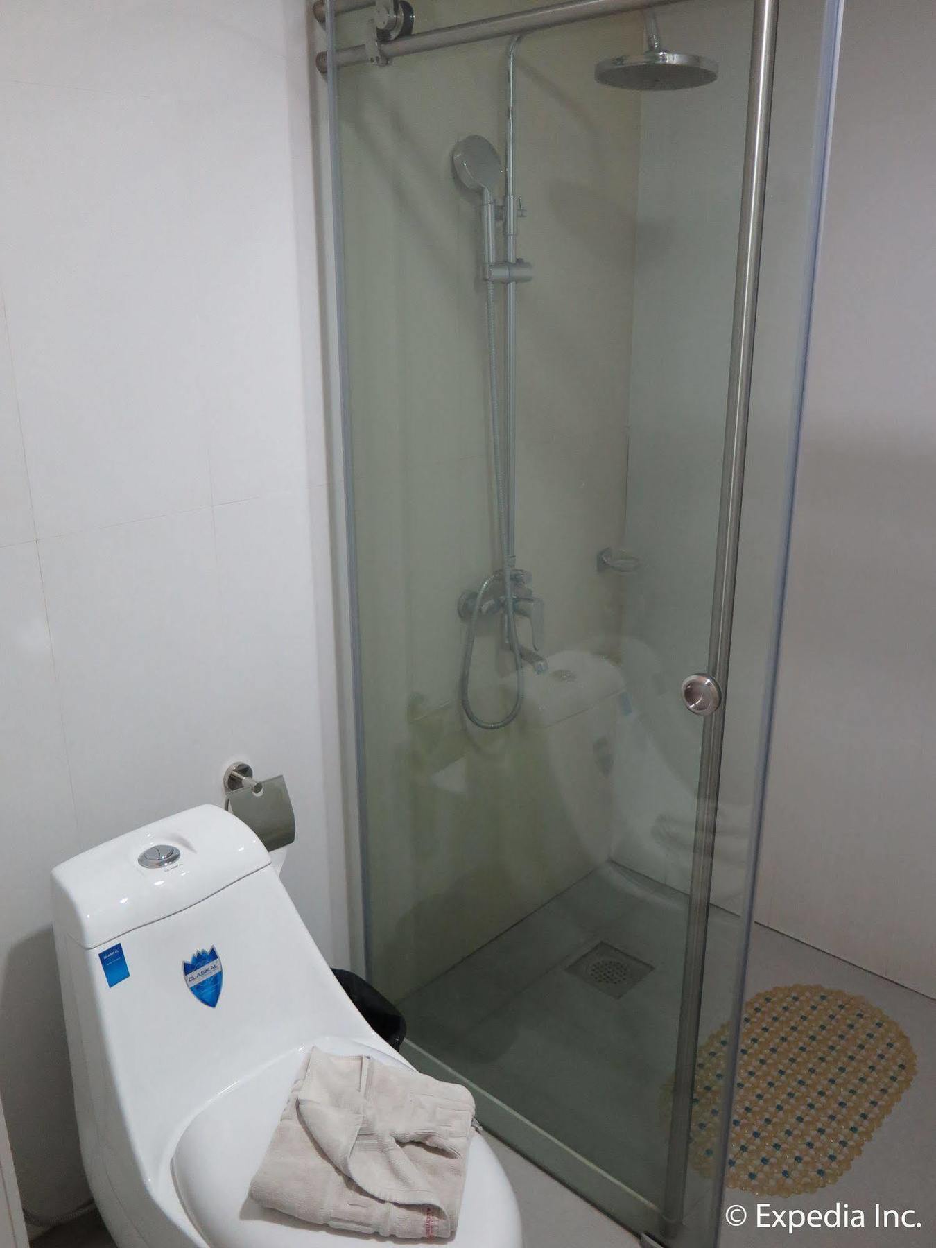 The Lucky 9 Budget Hotel Tagum Esterno foto