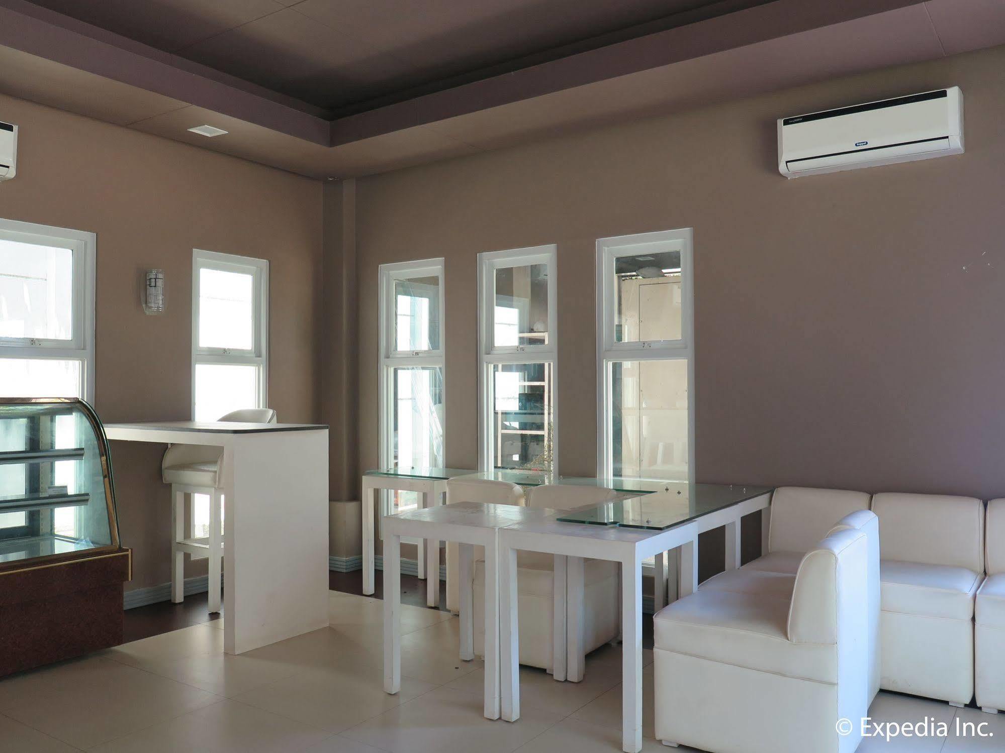 The Lucky 9 Budget Hotel Tagum Esterno foto